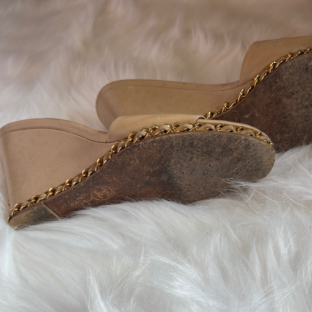 Chanel Chic Beige Wedge Sandals size 36 C - Picture 8 of 10